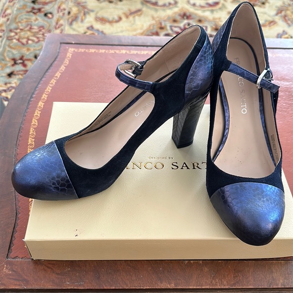Franco Sarto deep blue heels - Picture 1 of 2
